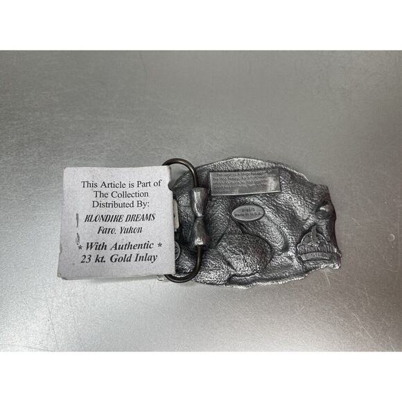 VINTAGE Siskiyou Belt Buckle Wolf Howling Full Moon Made In USA 18KT Gold New! - Picture 2 of 6